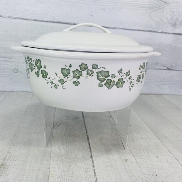 Corelle Coordinates CALLAWAY Green Ivy Stoneware 2.5 Qt Covered Casserole Dish - Picture 2 of 16